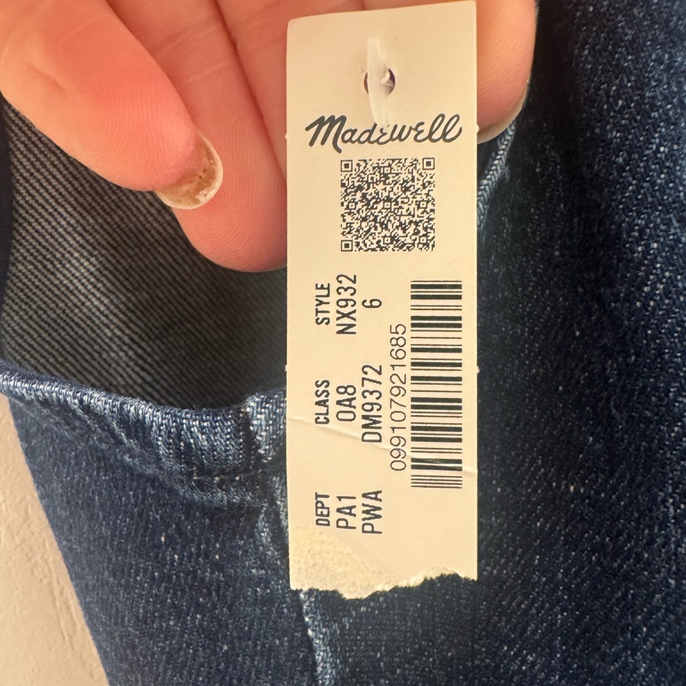 Madewell Denim Seamed Scoopneck Midi Dress. Palmerton wash. Size 6. NWT - Picture 3 of 8